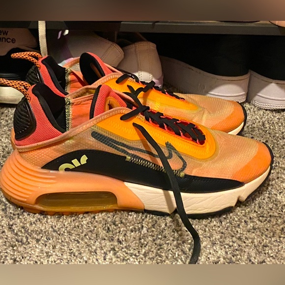 COPY - Nike Air Max 2080 Women’s Size 9 - Picture 2 of 8